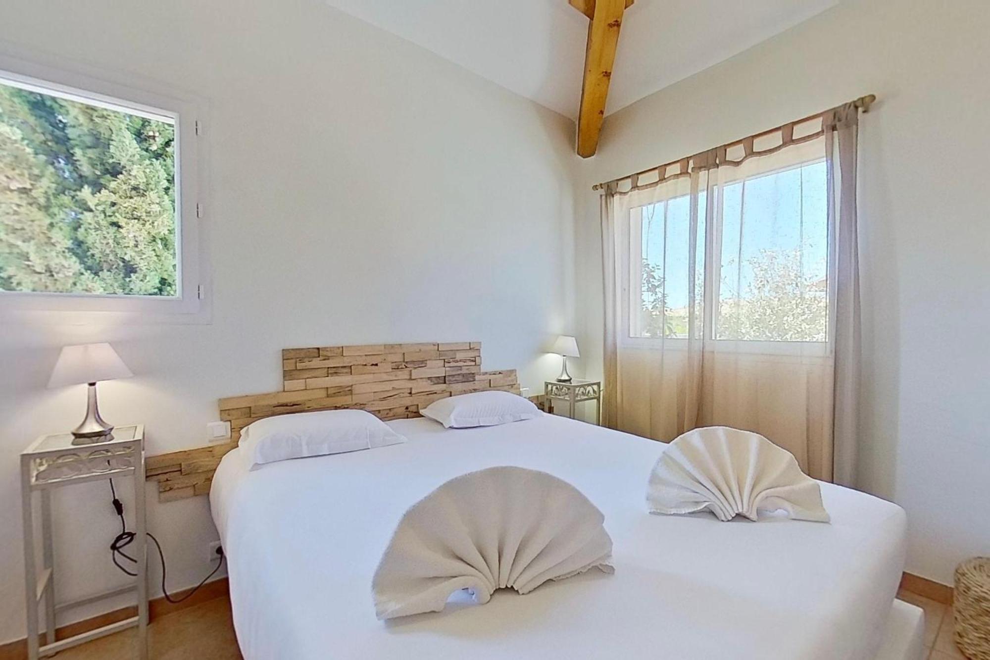 Villas Cala Corsa: Seaside Luxury with Heated Pools in Porto-Vecchio Exterior photo